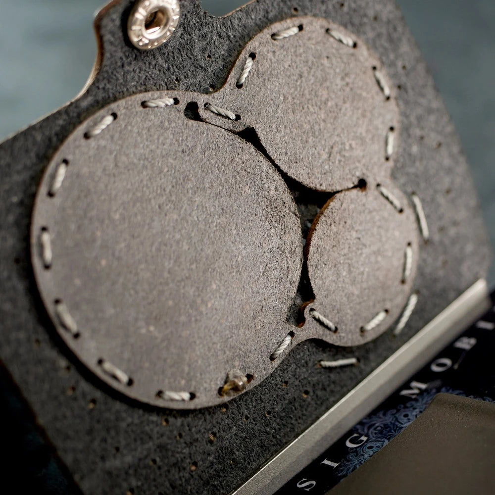 I-CLIP Titan Satiniert Soft Touch Sun Moon Earth Black - I-CLIP.com EU Shopify